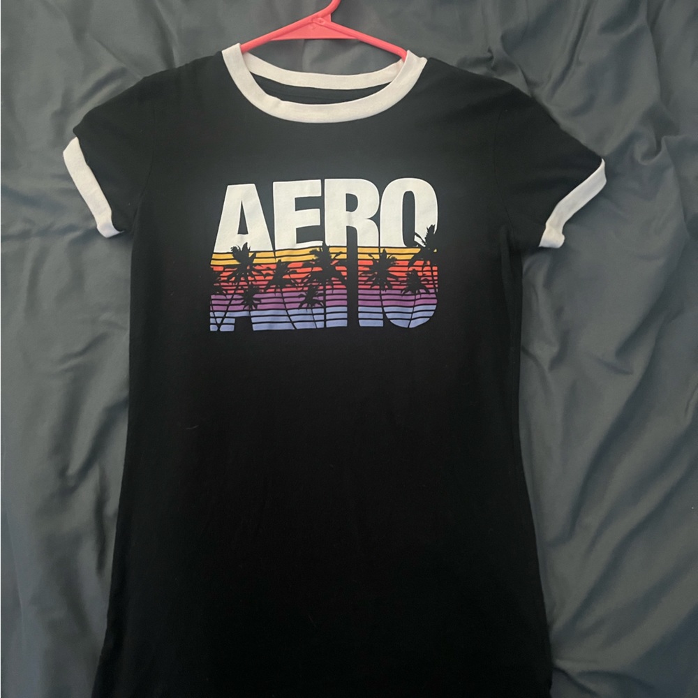 Aeropostale woman’s T